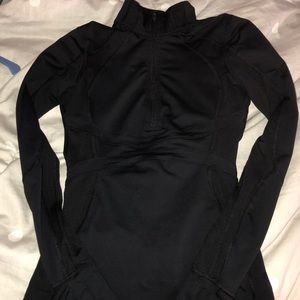 ‼️SOLD‼️ Lululemon sz 4 black quarter zip